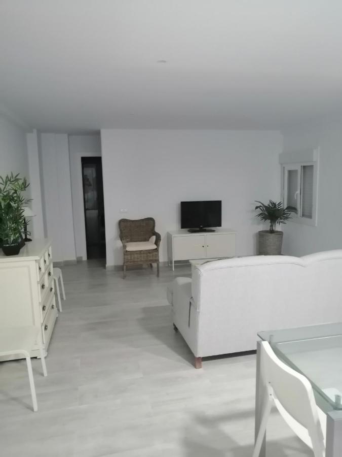 Апартаменты Hormaza Chiclana Чиклана-де-ла-Фронтера Экстерьер фото